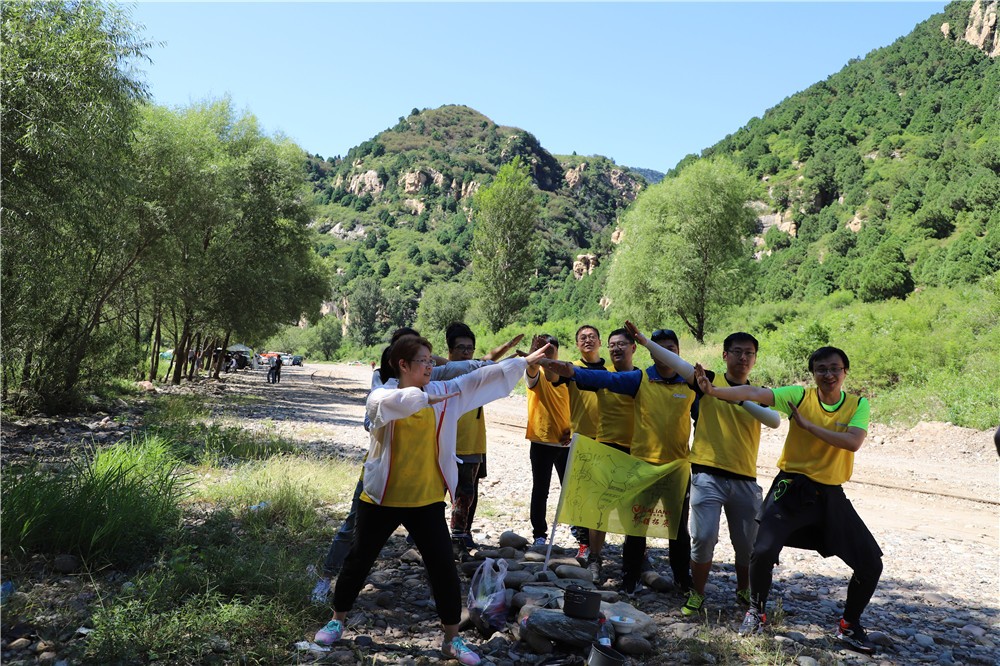 [上海世紀(jì)公園拓展基地]-野外一日定向拓展活動