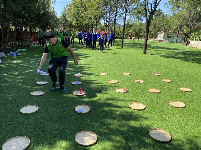 [張?jiān)垤潮ぜt酒莊園]+場(chǎng)地拓展1日活動(dòng)