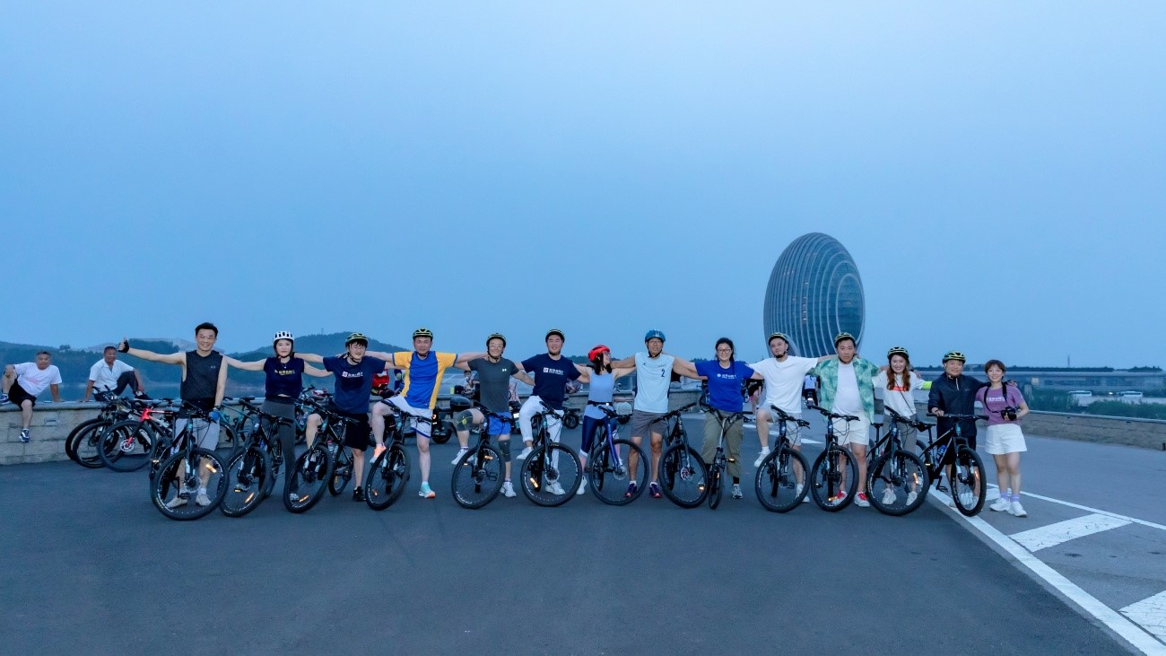 「騎行雁棲湖，凝聚團(tuán)隊(duì)力！」 一日騎行團(tuán)建，挑戰(zhàn)與美景同行！