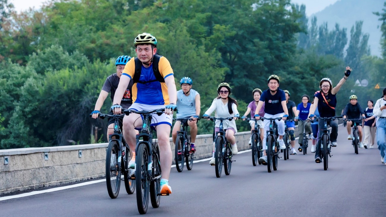 「騎行雁棲湖，凝聚團(tuán)隊(duì)力！」 一日騎行團(tuán)建，挑戰(zhàn)與美景同行！