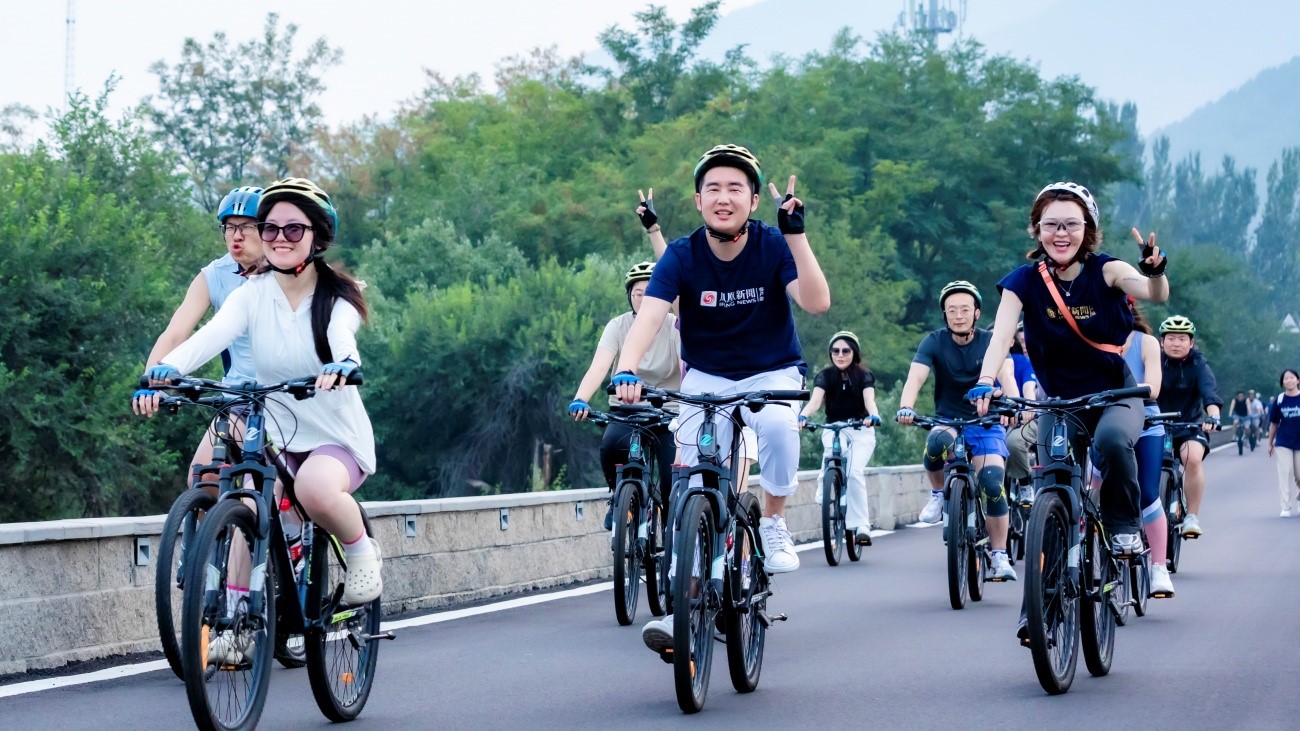 「騎行雁棲湖，凝聚團(tuán)隊(duì)力！」 一日騎行團(tuán)建，挑戰(zhàn)與美景同行！